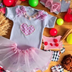 Kit Body Menina Festa Junina Coração Rosa + saia tule + tiara